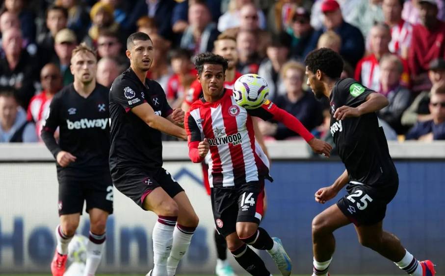 星空体育登录入口-富勒姆主场战胜哈德斯菲尔德，继续获得胜利的简单介绍