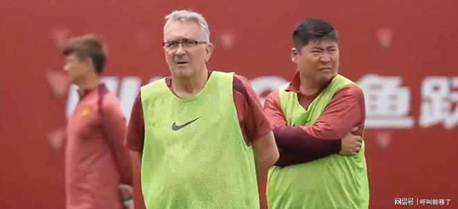 星空体育在线官网-关于后卫连续射门破门，国家队胜利在望的信息